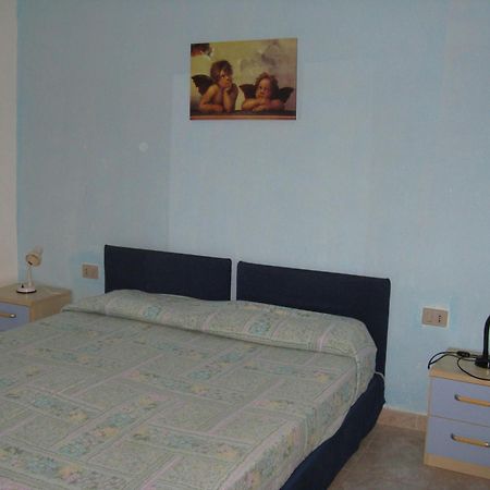 Borgo Spiaggia Isola Rossa Ngoại thất bức ảnh