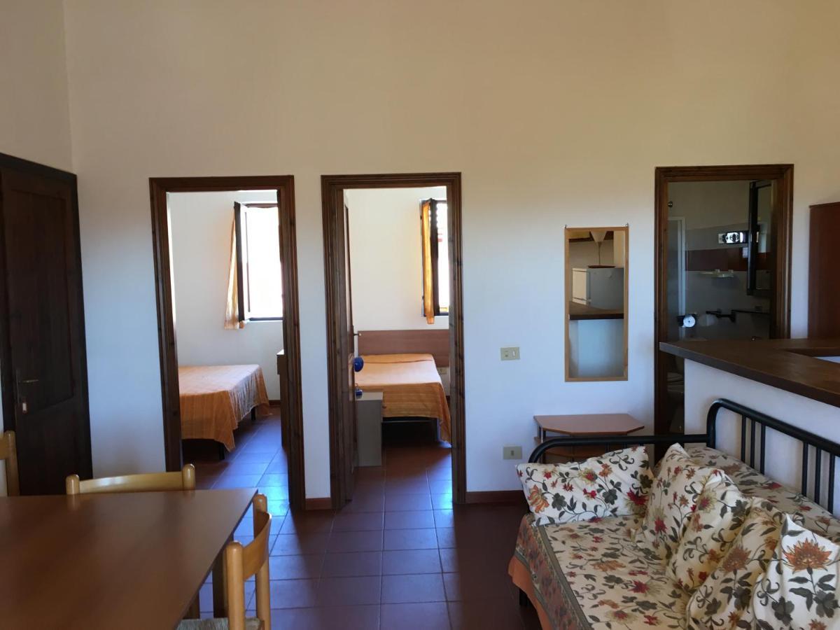 Borgo Spiaggia Isola Rossa Ngoại thất bức ảnh