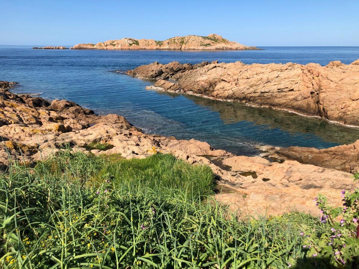 Borgo Spiaggia Isola Rossa Ngoại thất bức ảnh