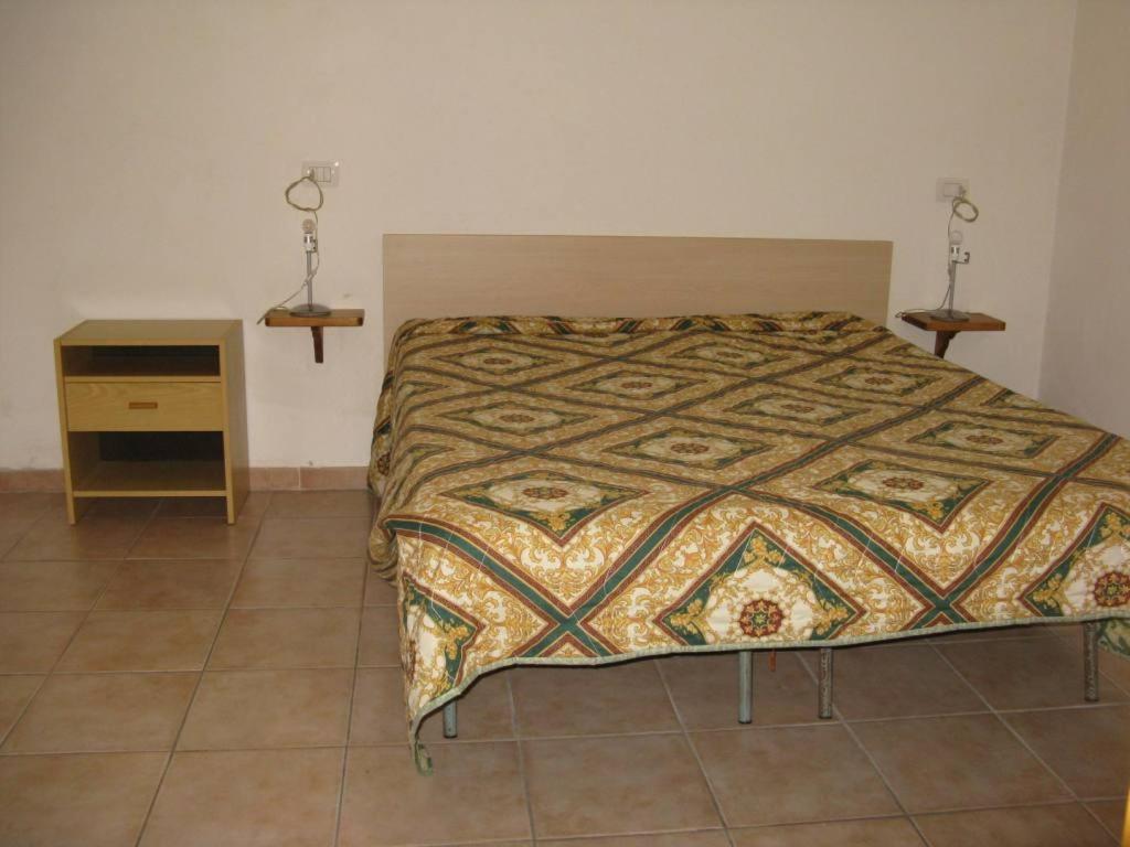 Borgo Spiaggia Isola Rossa Ngoại thất bức ảnh