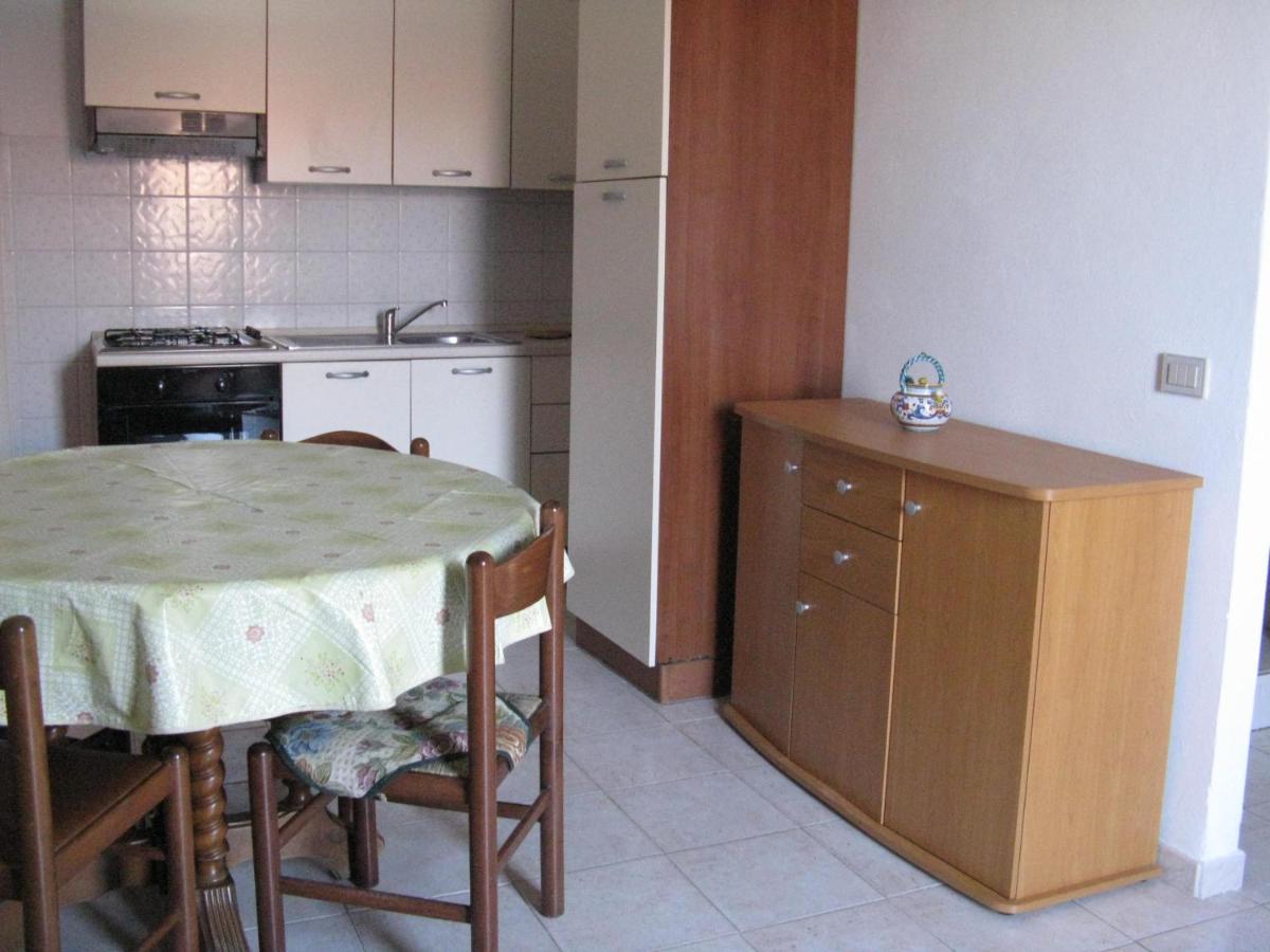 Borgo Spiaggia Isola Rossa Ngoại thất bức ảnh