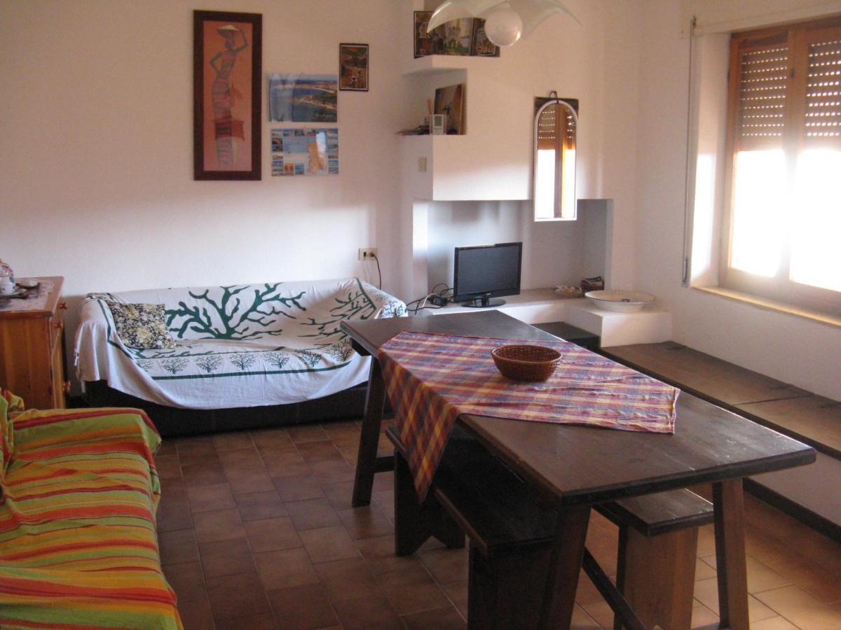 Borgo Spiaggia Isola Rossa Ngoại thất bức ảnh