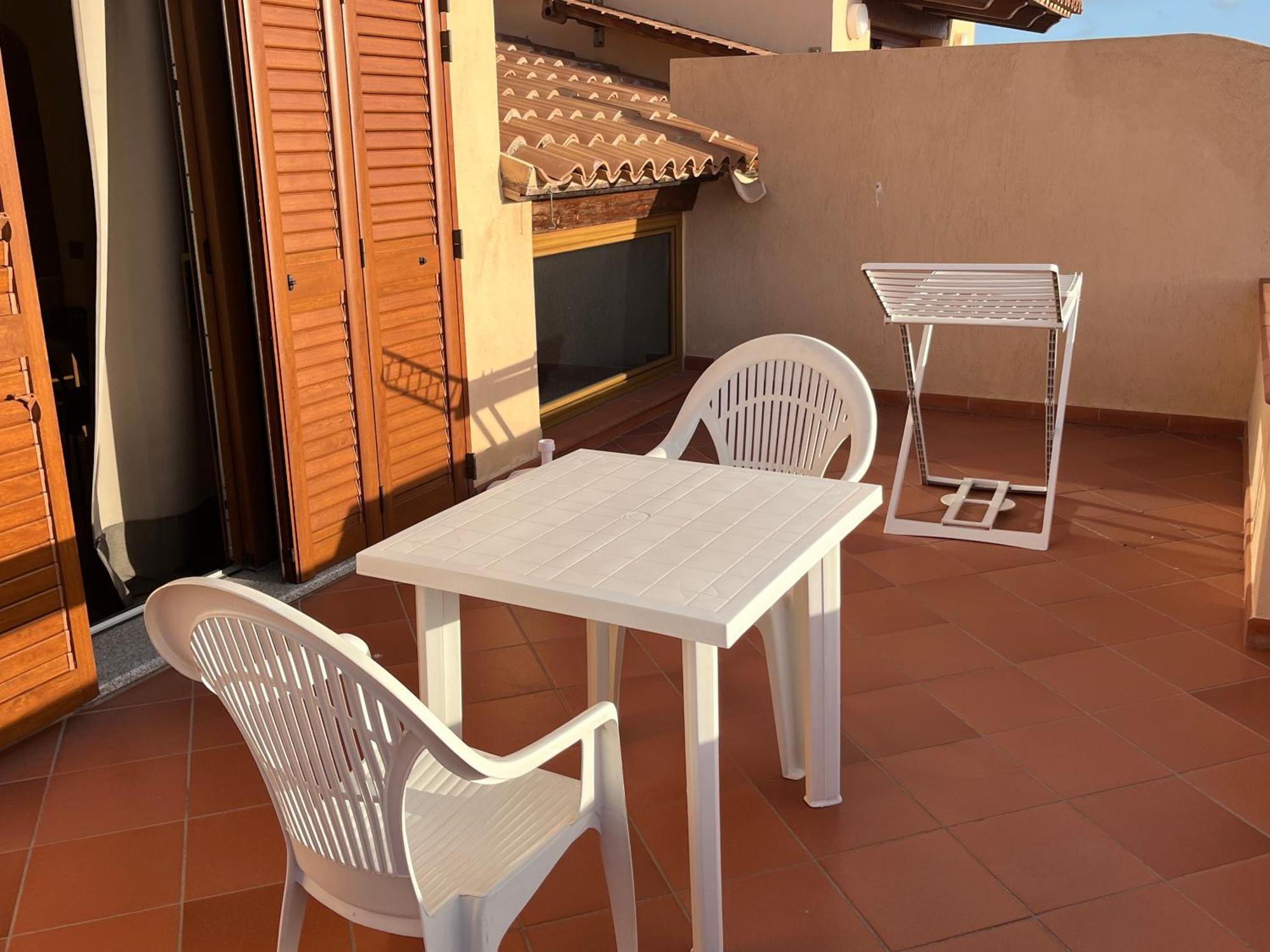 Borgo Spiaggia Isola Rossa Ngoại thất bức ảnh